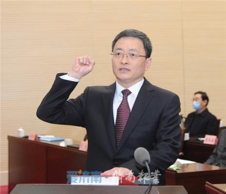 济南市十七届人大常委会第二十六次会议决定 于海田为济南市代理市长